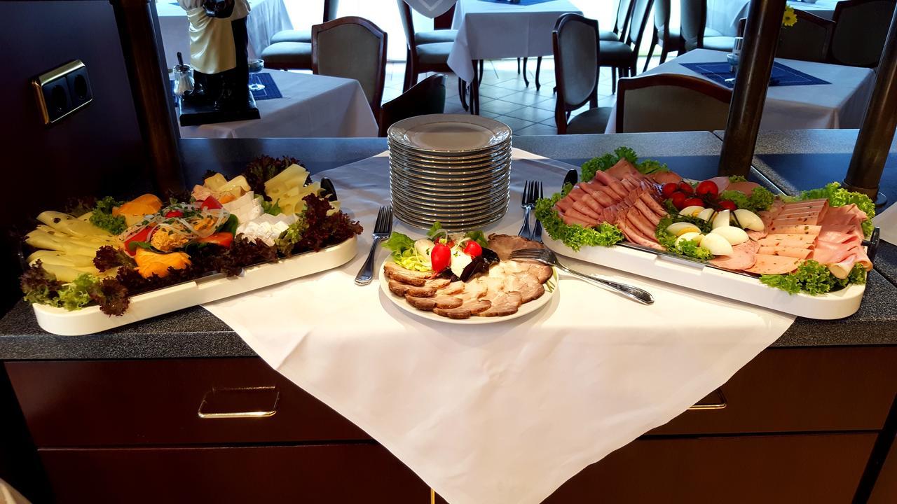 Hotel-Cafe Rathaus Бад Абах Екстериор снимка