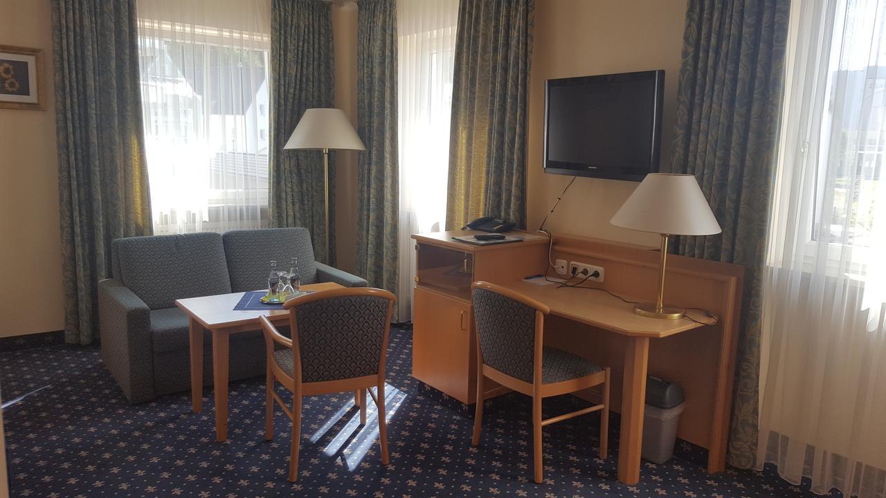 Hotel-Cafe Rathaus Бад Абах Екстериор снимка