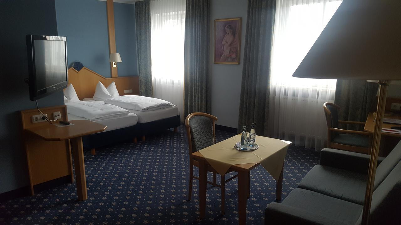 Hotel-Cafe Rathaus Бад Абах Екстериор снимка